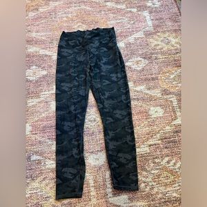 Fabletics camo leggings